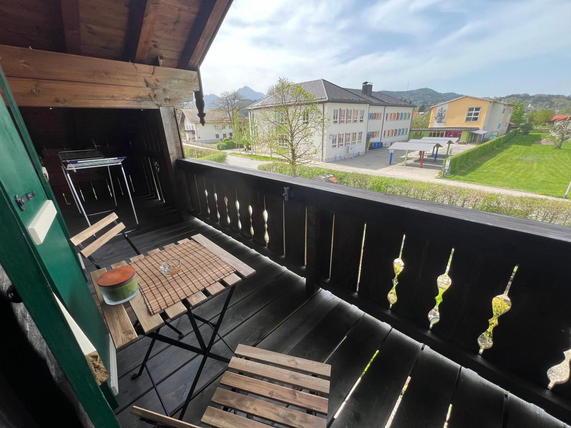 Apartment Gemuetliche Dachgeschosswohnung Mit Balkon